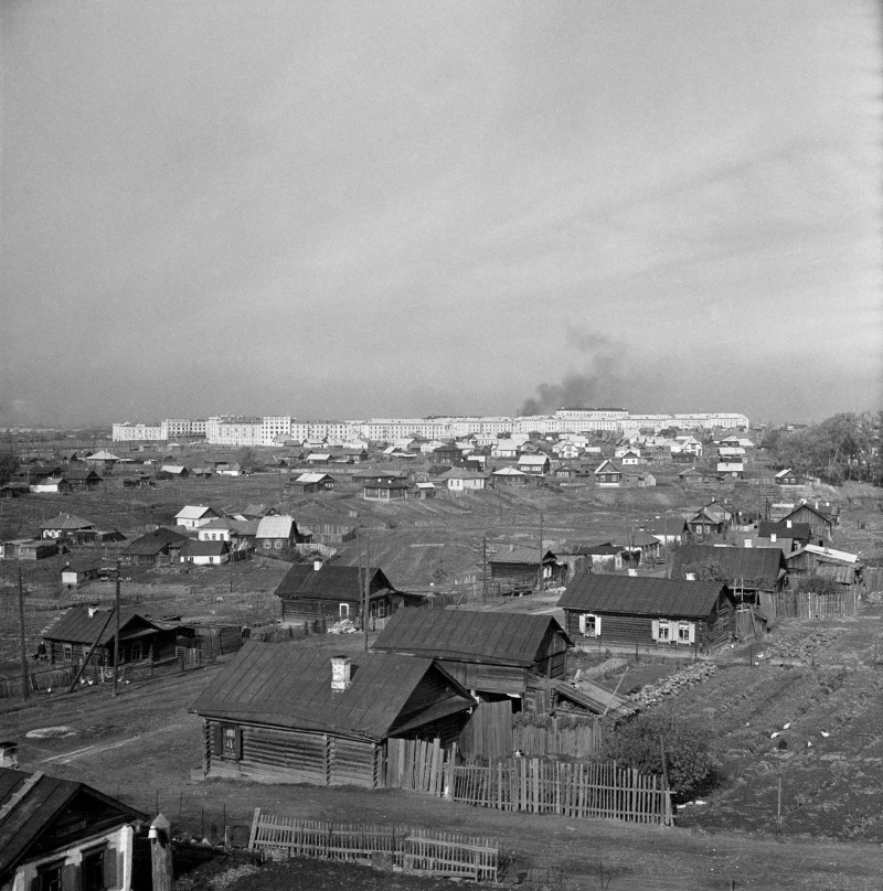 Нижний Тагил, Фото середина 1950 годов, Ул.Победы нечётная сторона от ул. Пархоменко. Дымит аглофабрика.