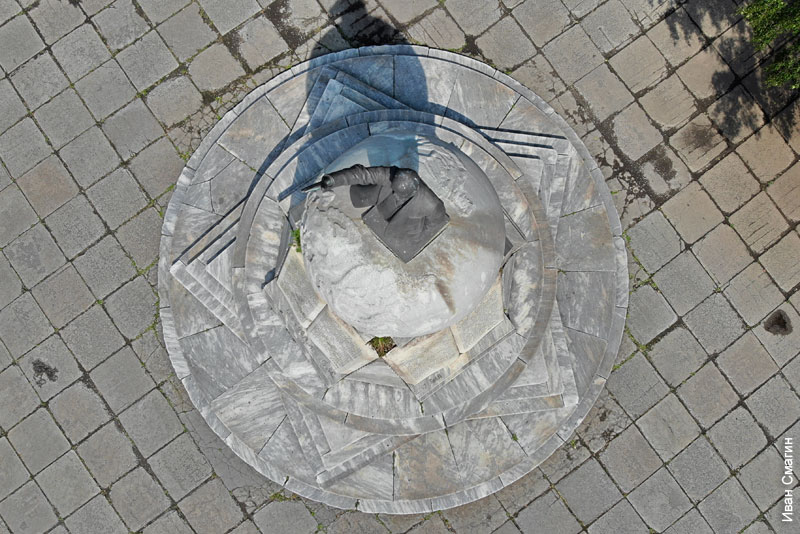 Нижний Тагил. Памятник В.И. Ленину. Вид сверху. Фотоархив Иван Смагин.