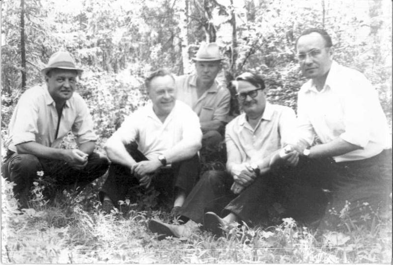 М.Н. Веремьев с коллегами на отдыхе. 1973 год