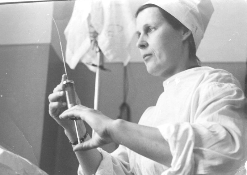 Медсестра Серова 1940-е гг. Фото музея школы № 18.